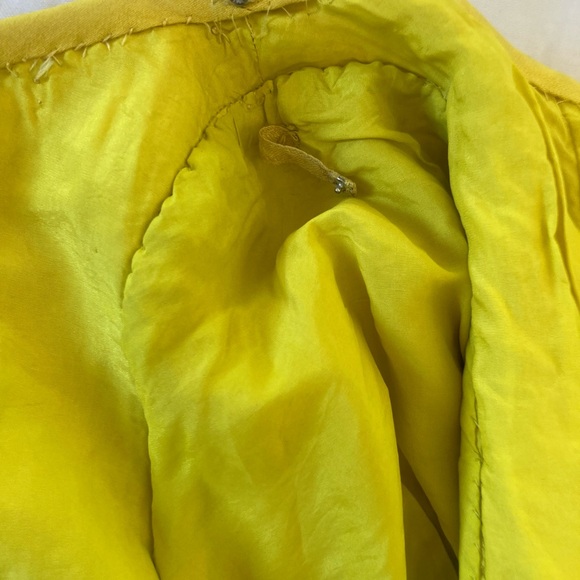 😍 Vtg Canary Yellow Silk & Beaded Top - Picture 6 of 11